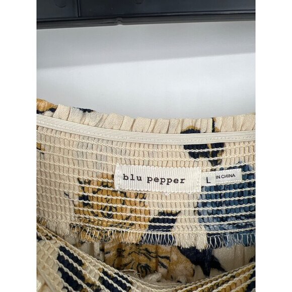 Blu Pepper Womens Floral Mini Dress Size Large Off The Shoulder Bell Sleeve - Picture 3 of 5